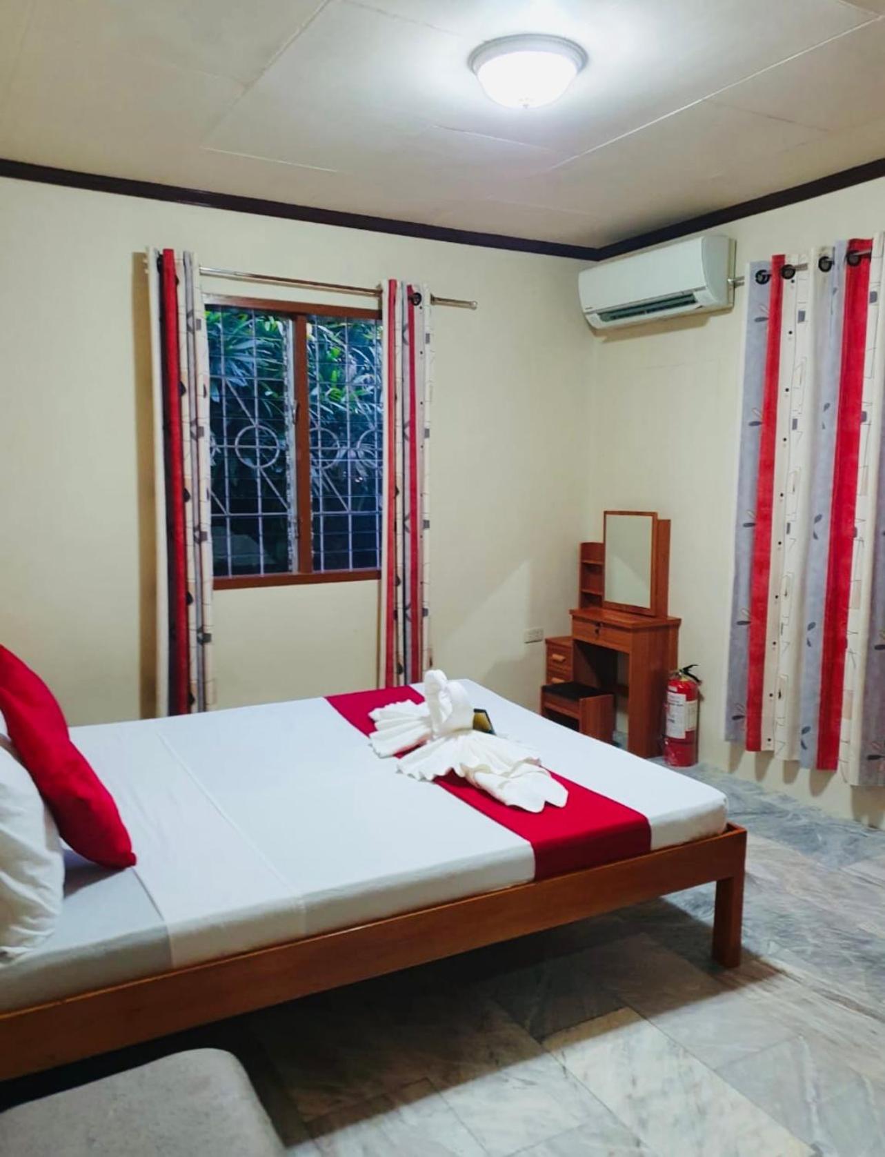 Dreamcatcher Hostel Moalboal Luaran gambar